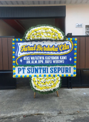 Papan Bunga Duka di Bengkong Laut